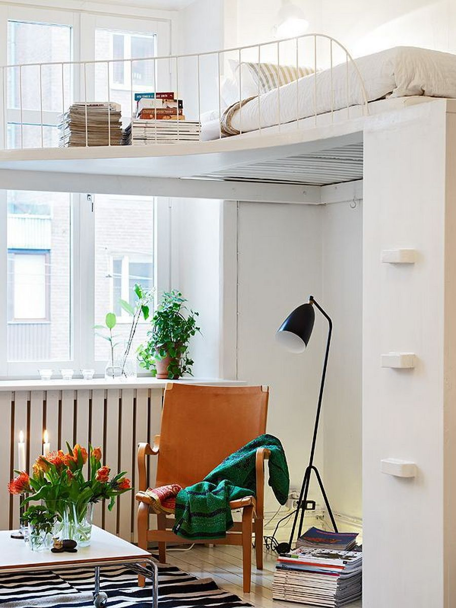 Комната с кроватью чердаком