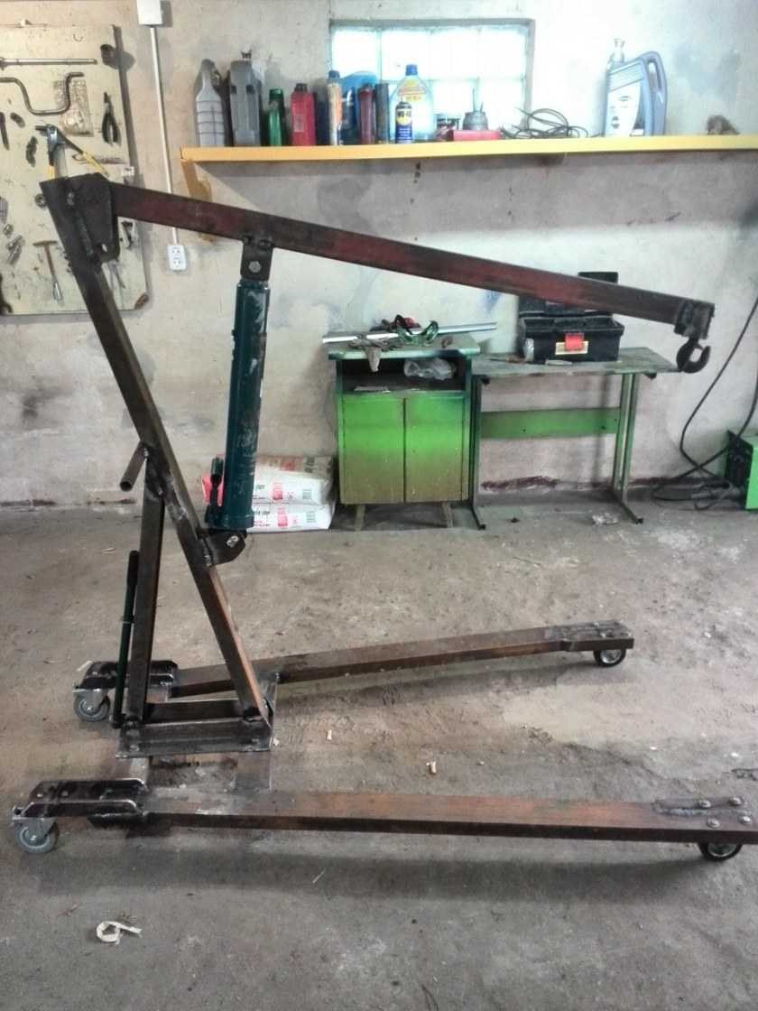 Подъемник для подъема двигателей