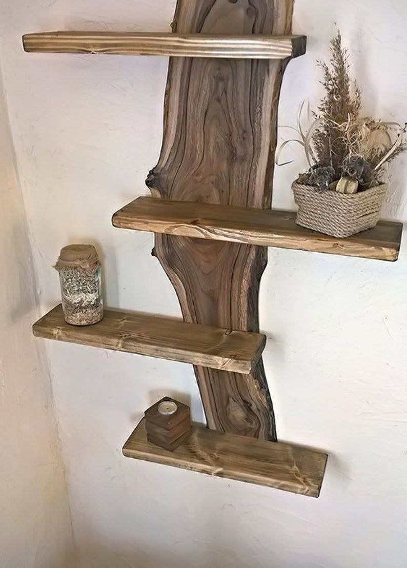 Полочка деревянная настенная