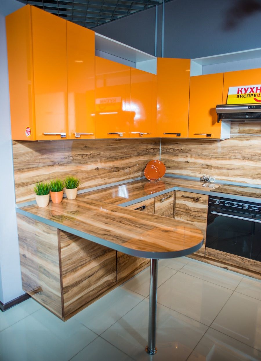 Кухни экспресс материал?