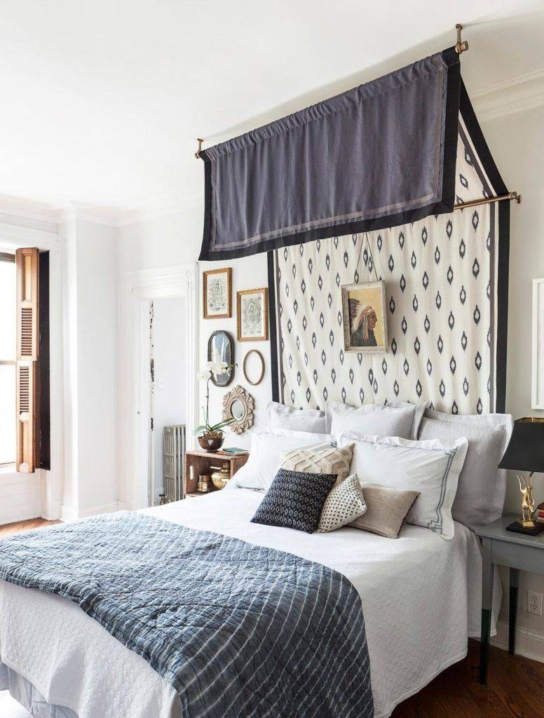 Декор над изголовьем кровати