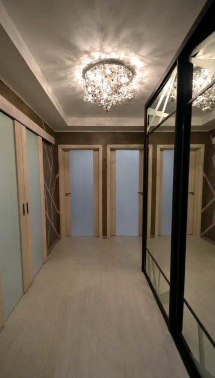 Холл в трешке п44т