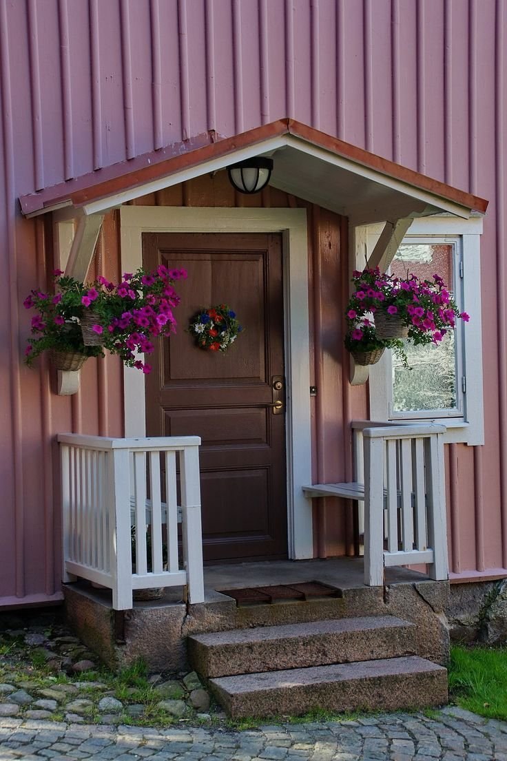 Дачный домик скрильцом