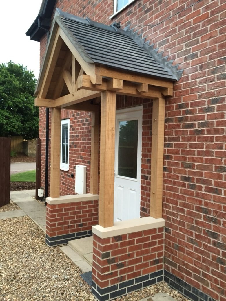 Крыльцо в частном доме