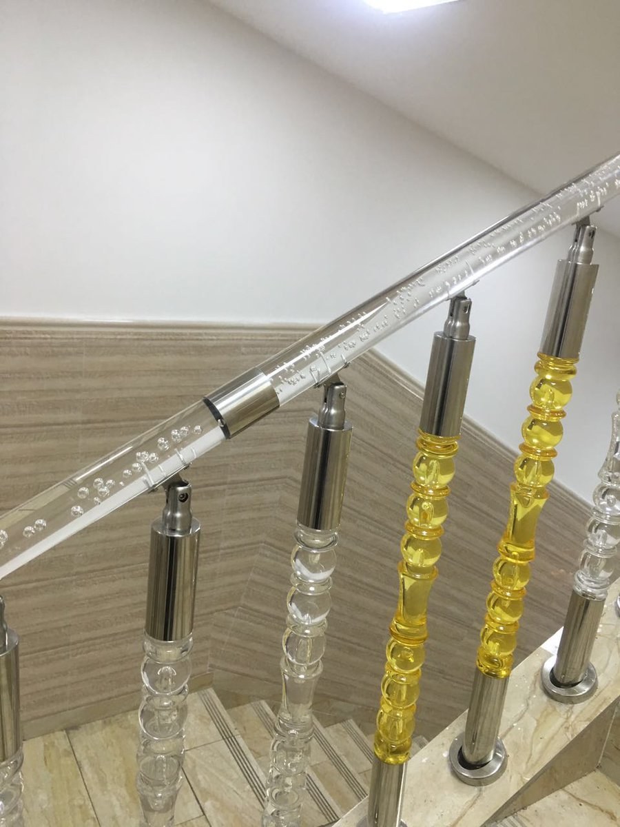 Стеклянные балясины для лестниц