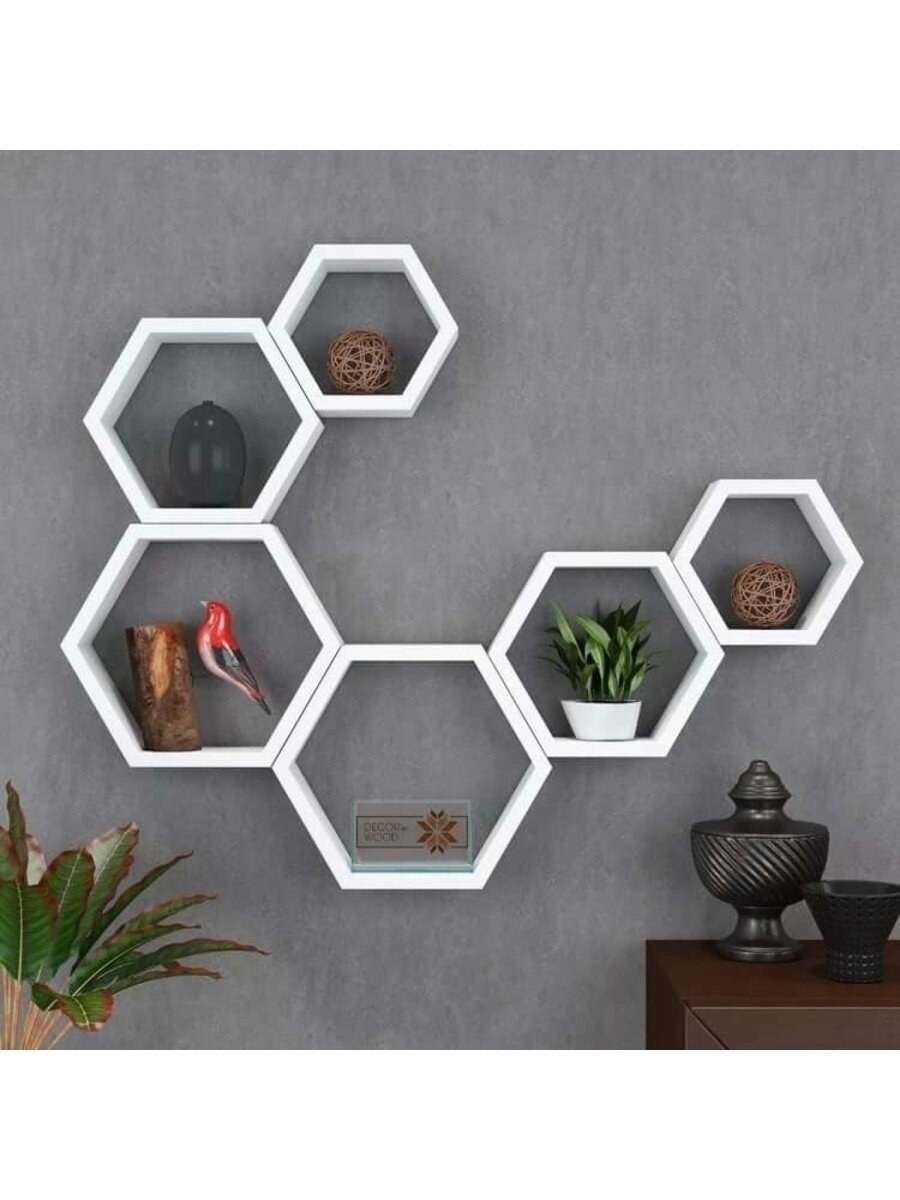 Полки в виде сот