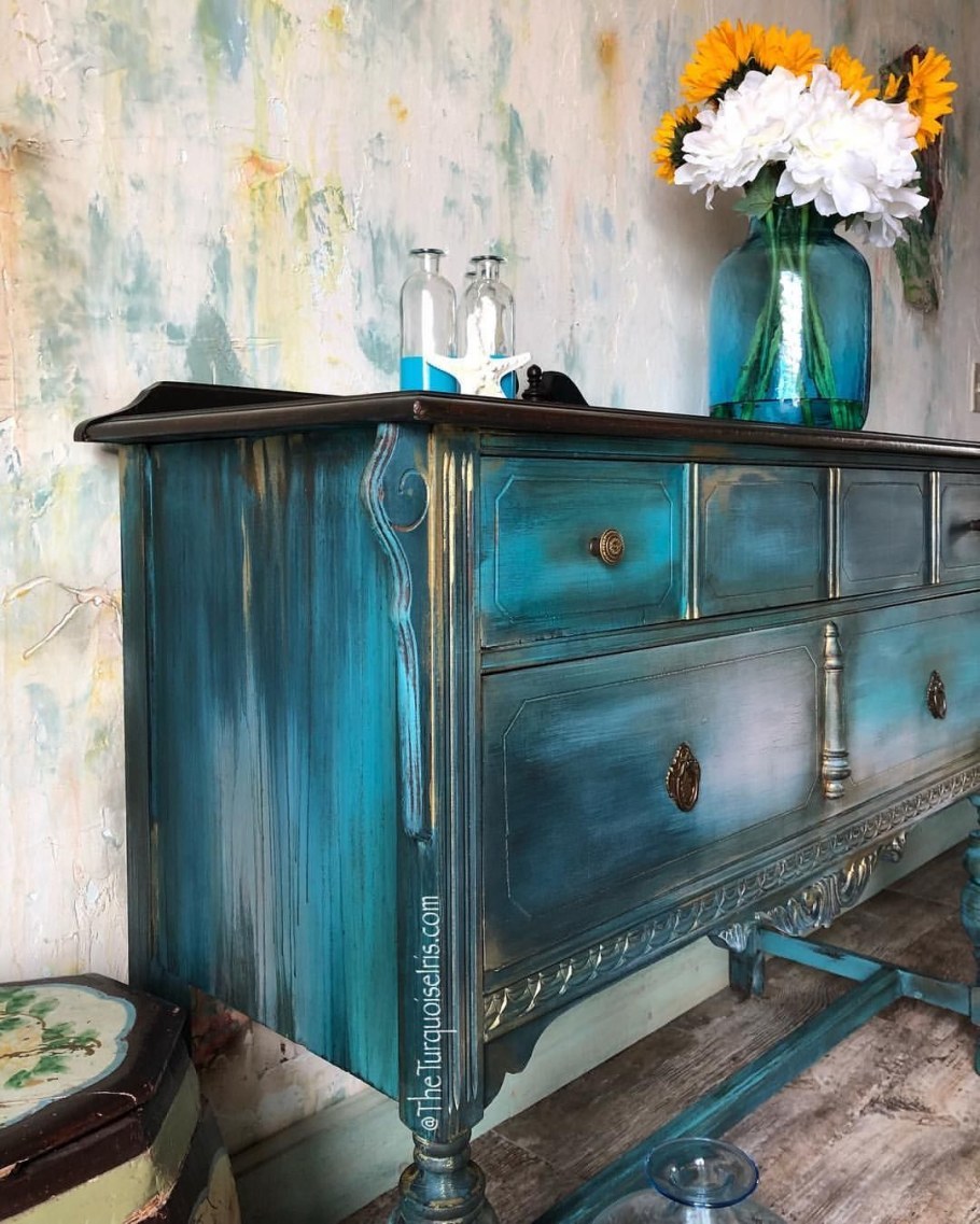 Старая мебель