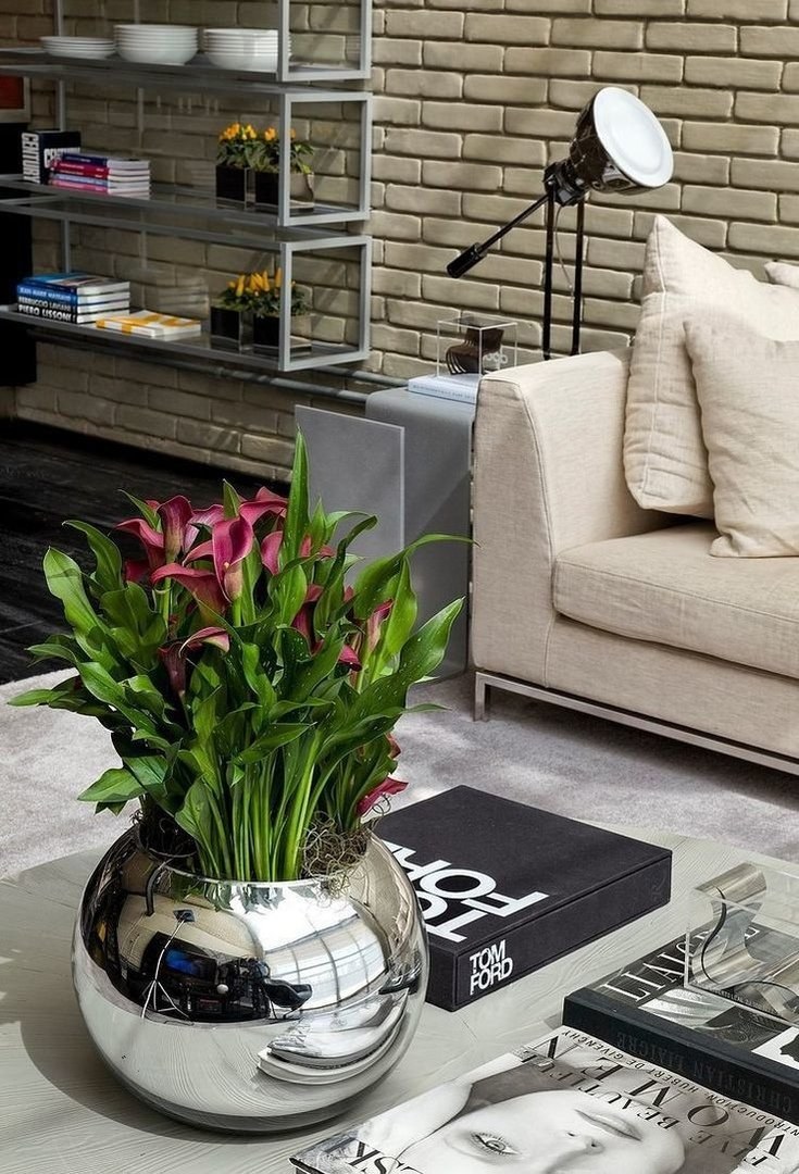 Цветы в горшках в стиле лофт