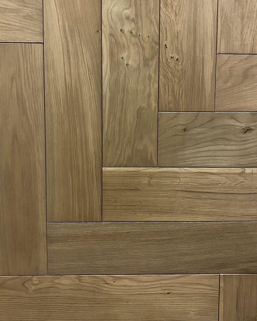 Английская елкапарует