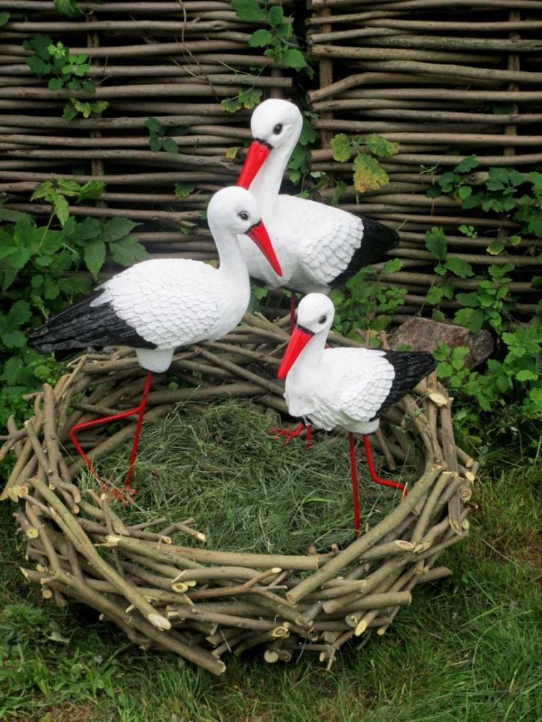 Фигурки для сада Аисты в гнезде