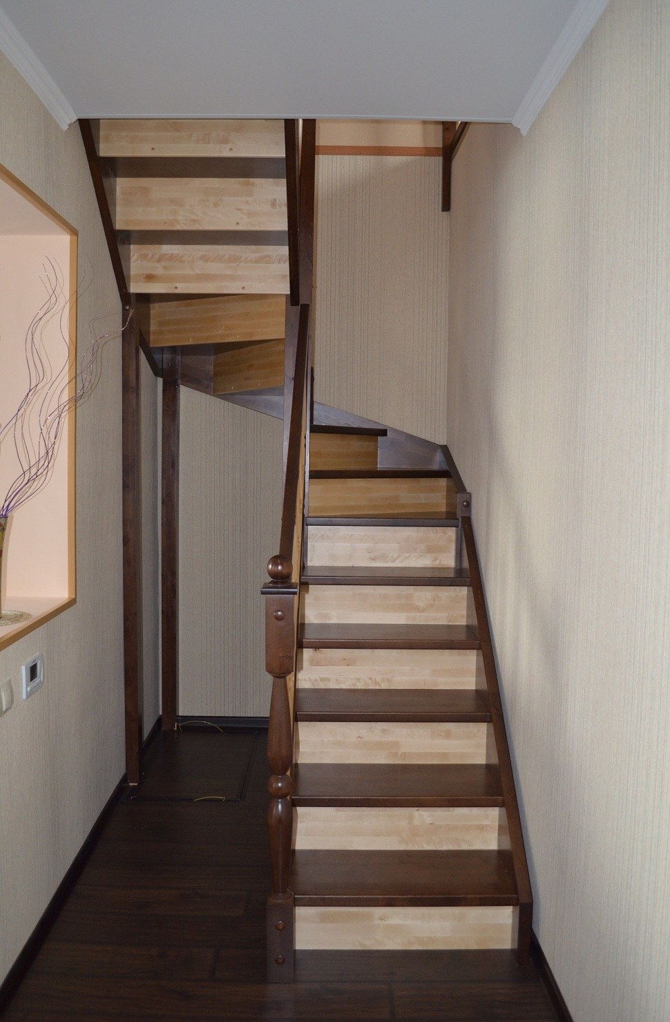 Глухая лестница на второй этаж в частном доме (60 фото) - красивые ...