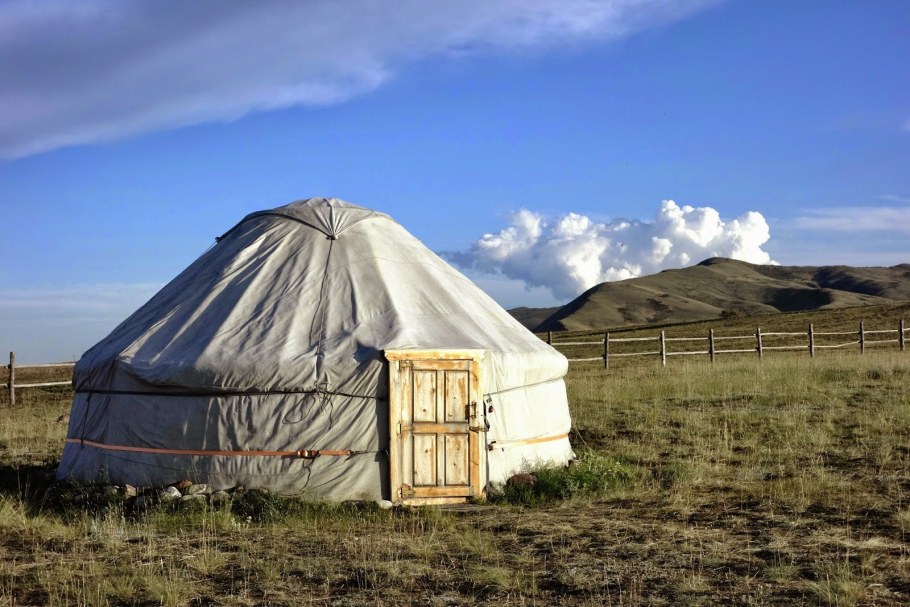 Юрточный комплекс бий-Хем