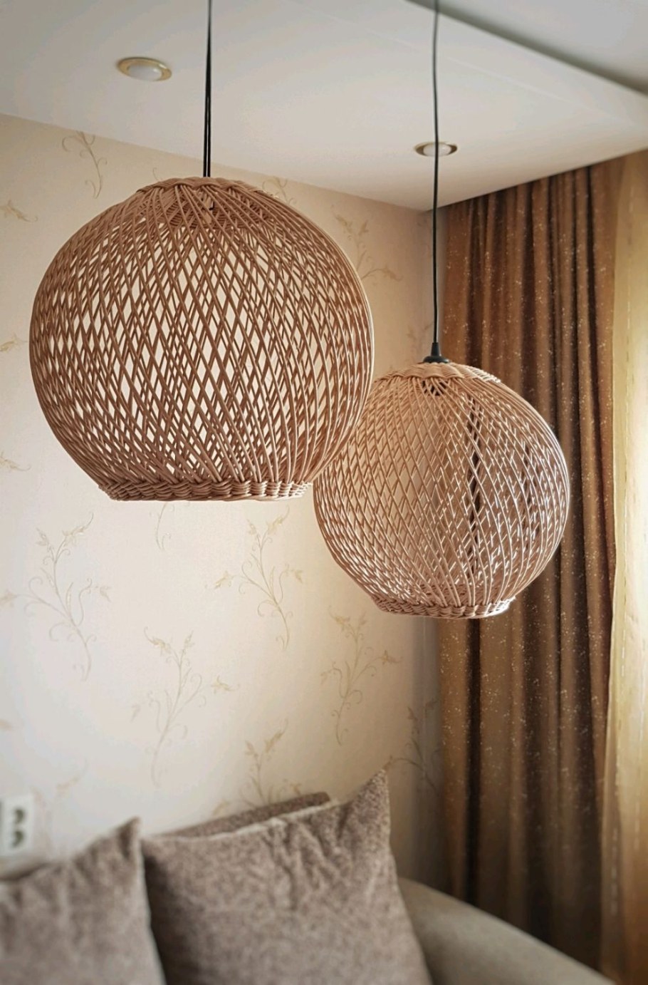 Плетеная люстра