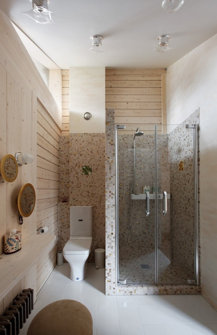 ДУШЕВАЯВ леревянном Ломе