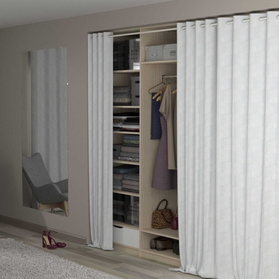 Шкаф с занавеской