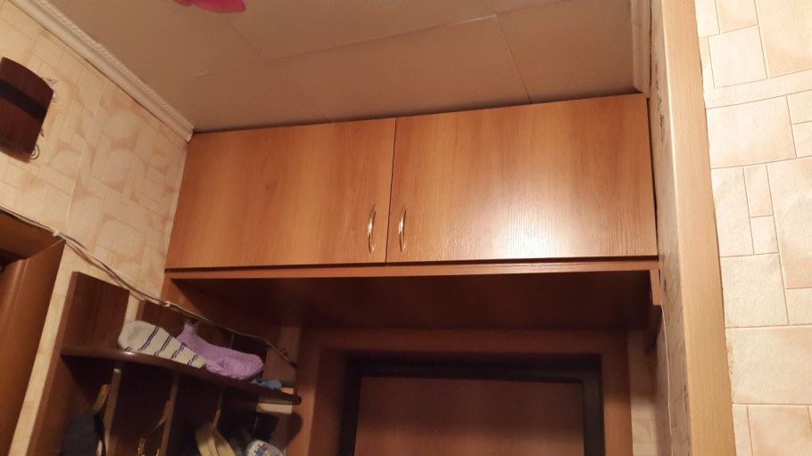 Антресоли в прихожей