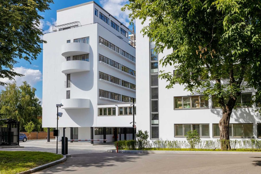 Дом Наркомфина сейчас