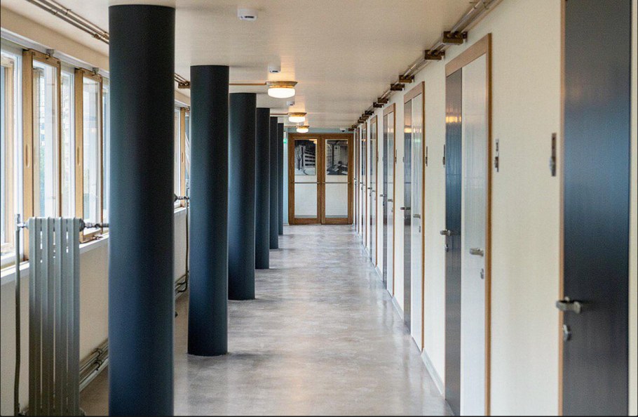 Дом Наркомфина на Новинском бульваре в Москве