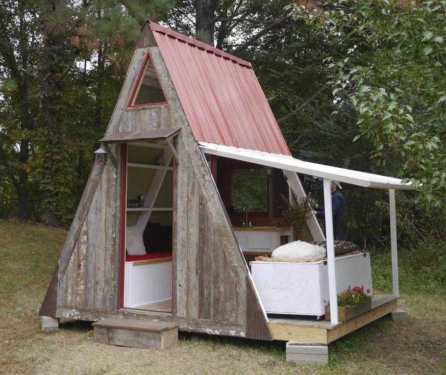 Тини Хаус шалаш