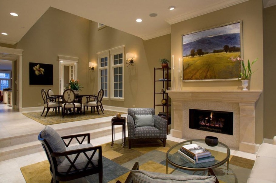 Картина на камине в интерьере