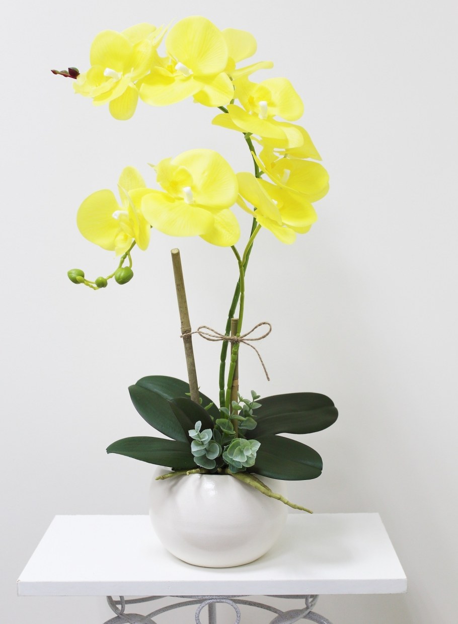 Искусственные орхидеи в интерьере