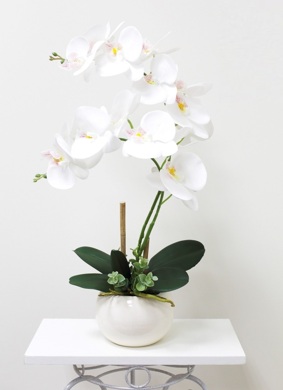 Искусственные орхидеи в интерьере