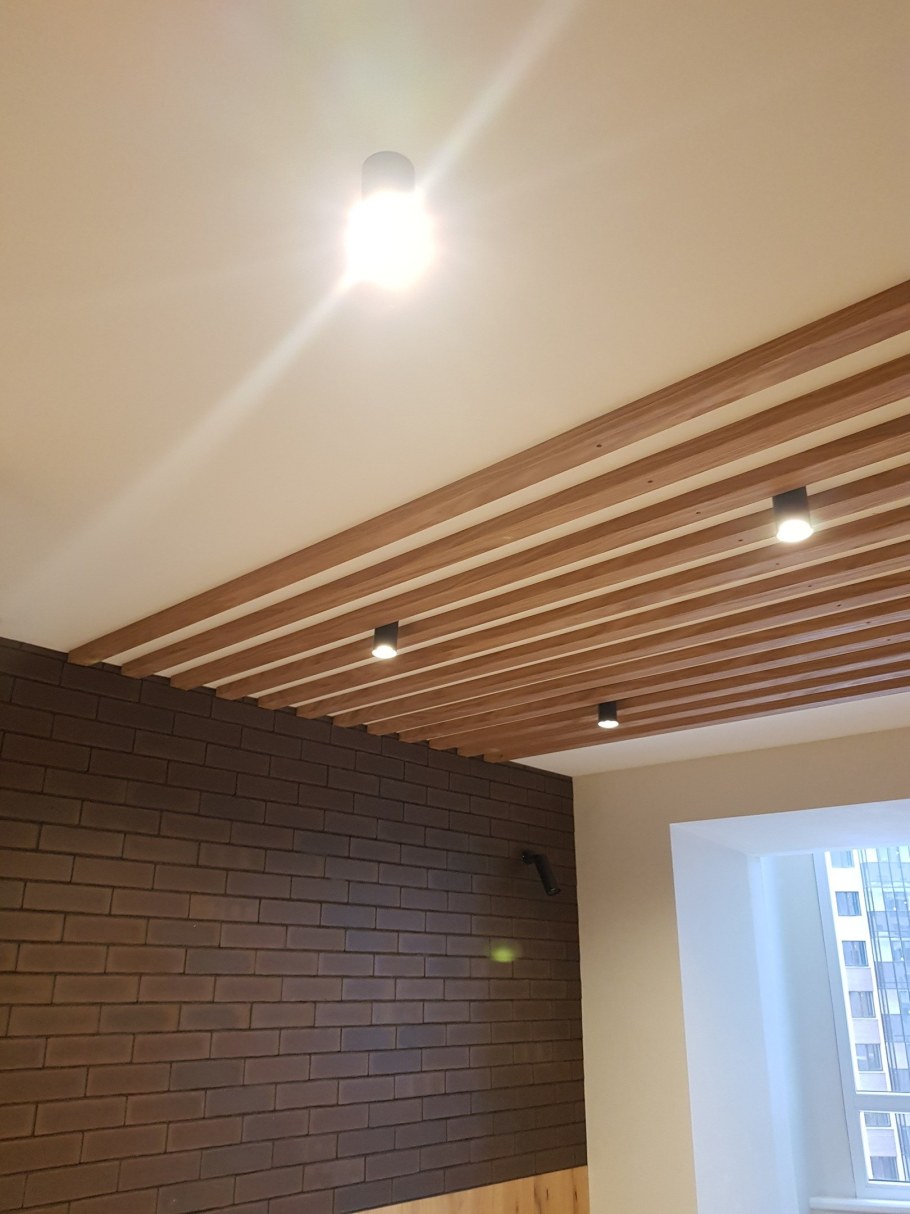 Бюджетная отделка потолка