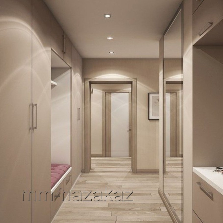 Прихожая в двухкомнатной квартире