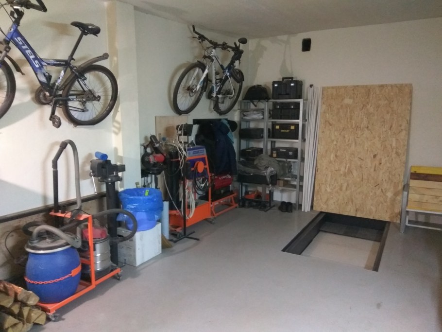 Наводим порядок в гараже