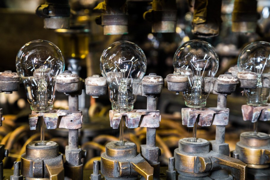 Московский электроламповый завод лампа