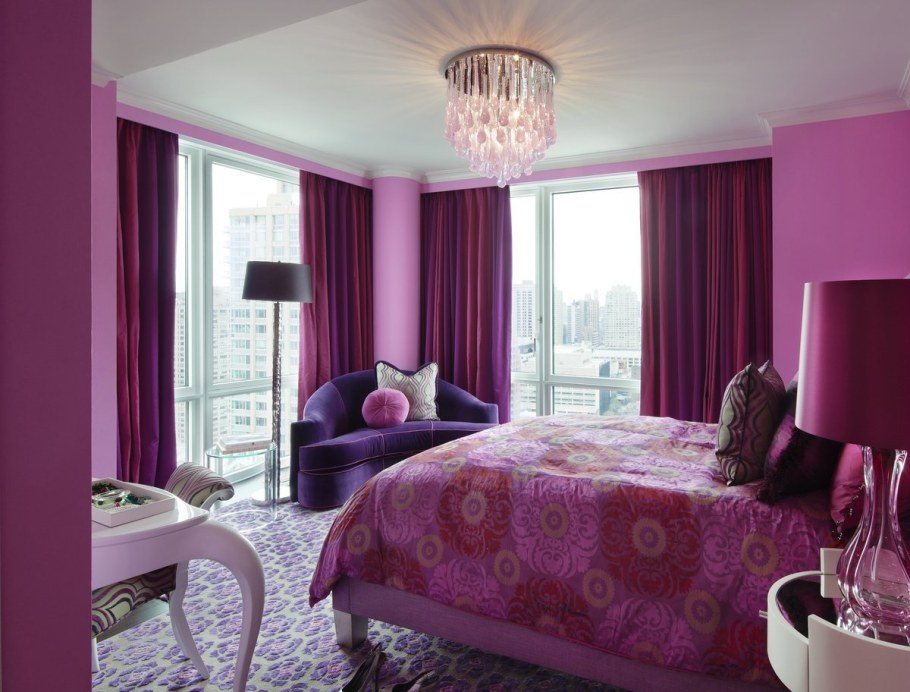 Розовые стены в спальне