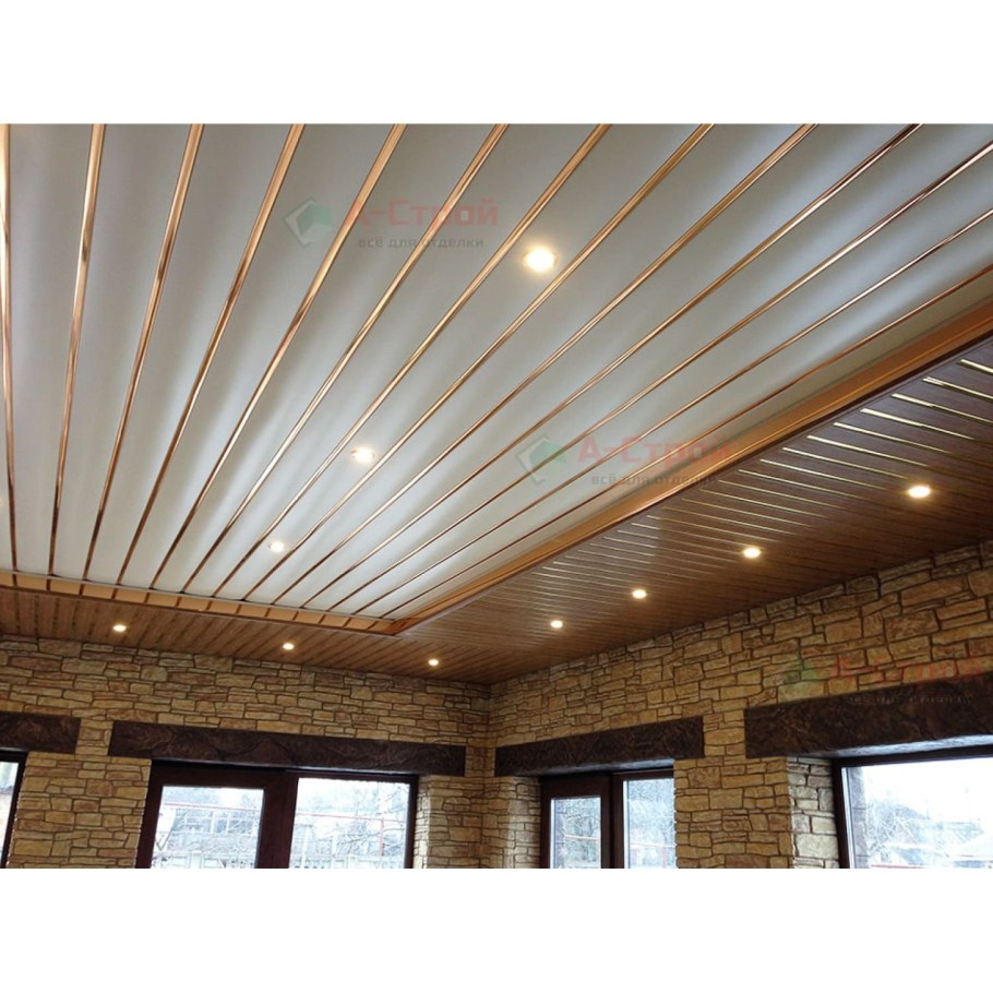 Подшивной реечный потолок