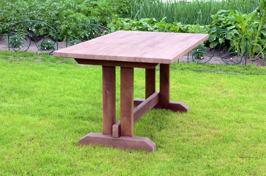 Стол деревянный для дачи