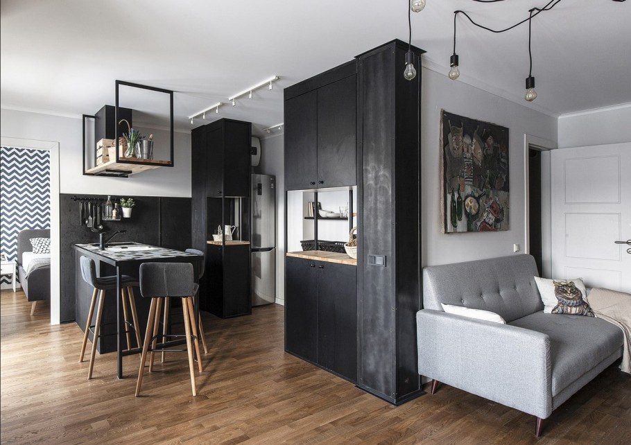 Маленькая квартира студия в темных тонах