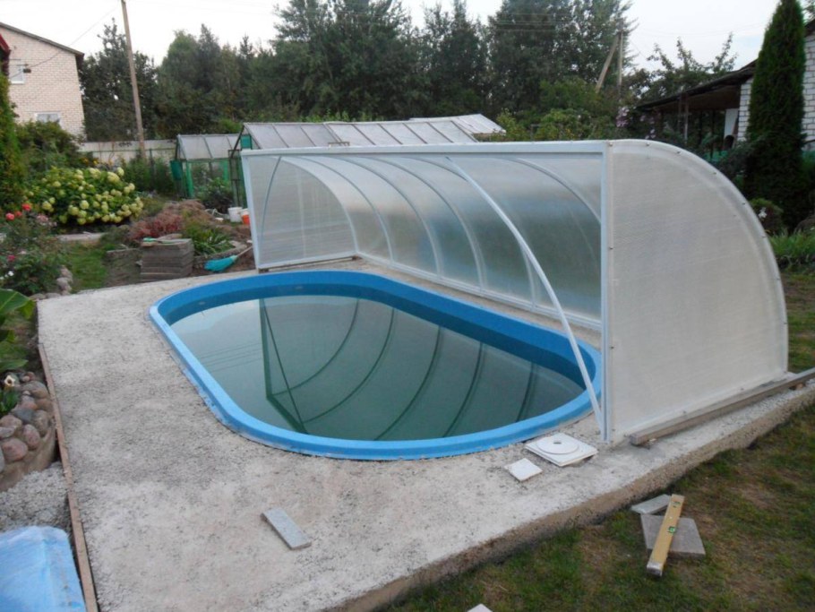 Навес для бассейна из поликарбоната