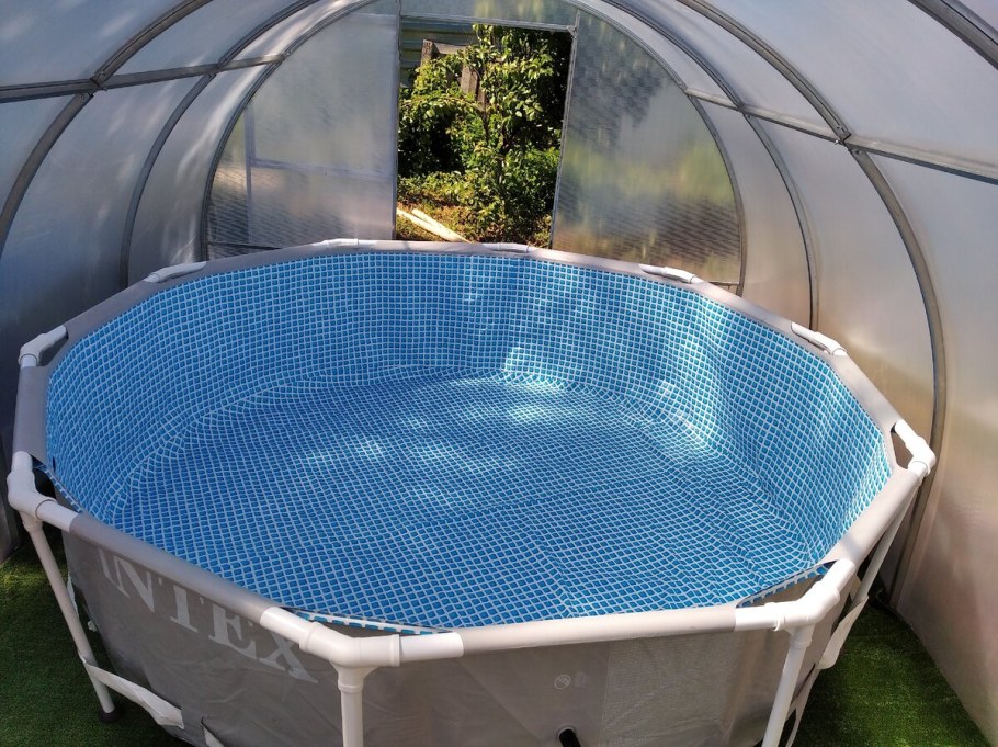 Теплица для бассейна