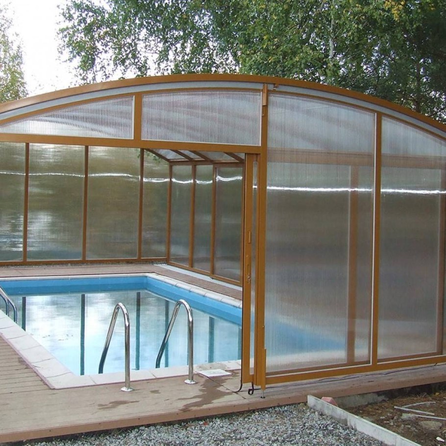 Крытый бассейн на даче