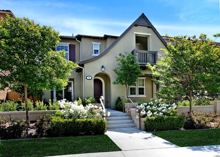 Домик в саду