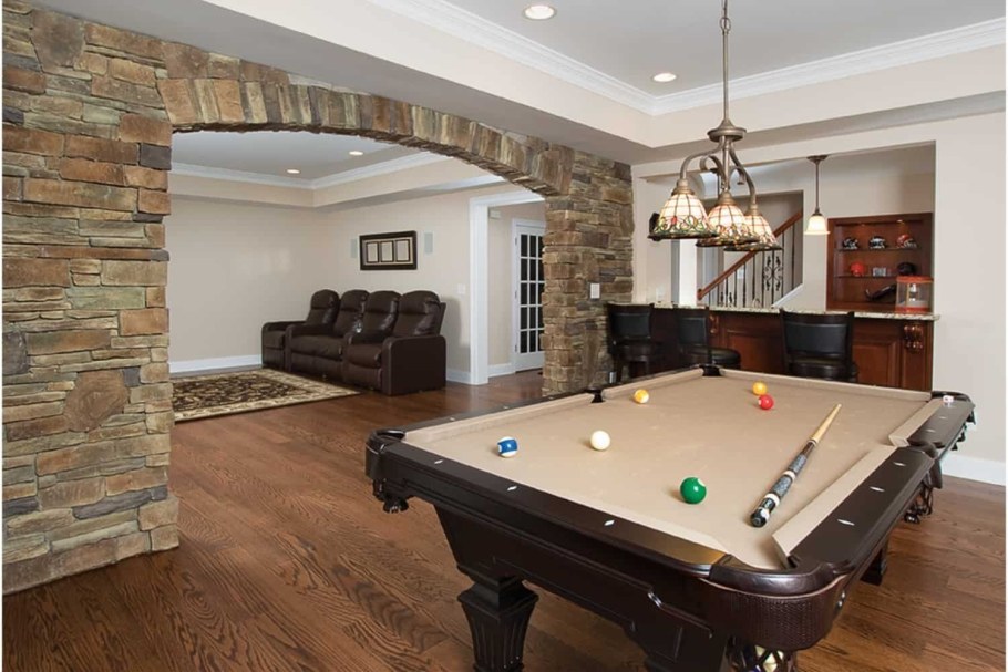 Отделка цокольного этажа