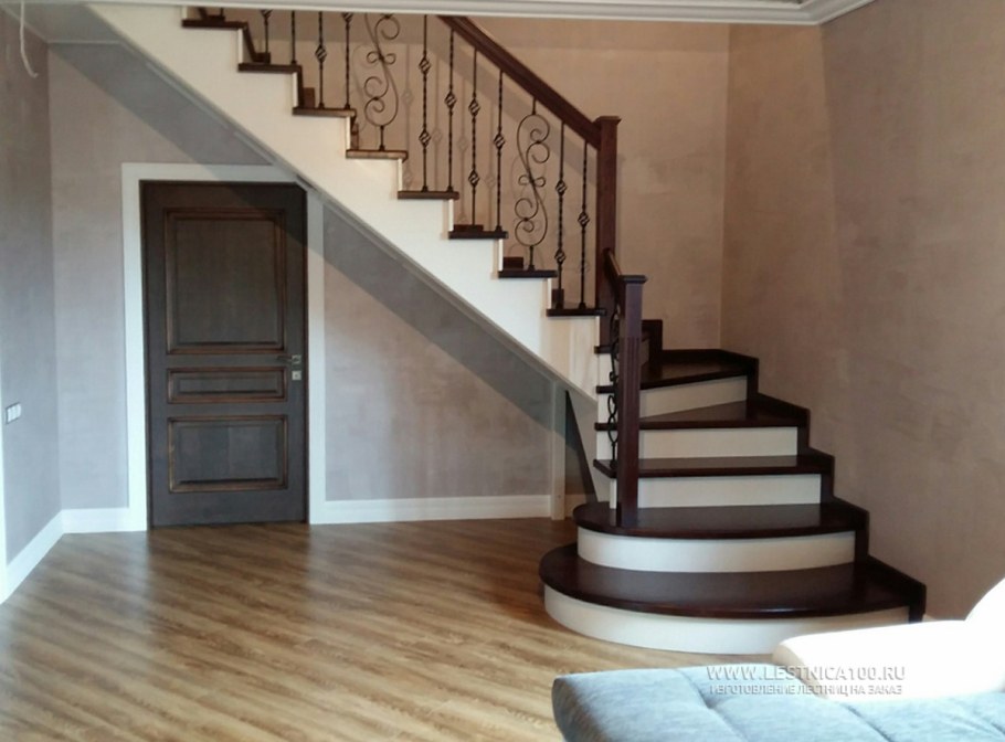 Лестница на второй этаж г образная с забежными ступенями