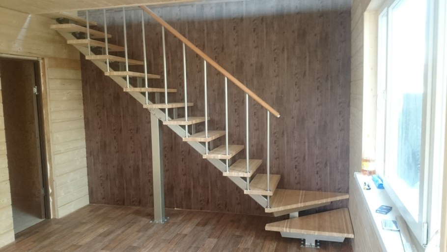 Двухмаршевая лестница 90 градусов