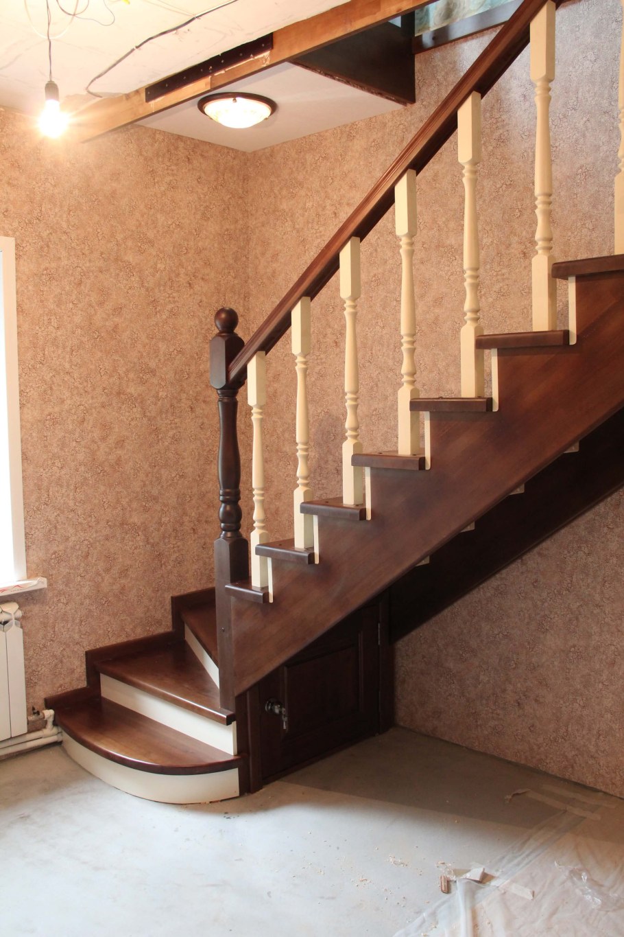 Лестница с забежными ступенями на 90