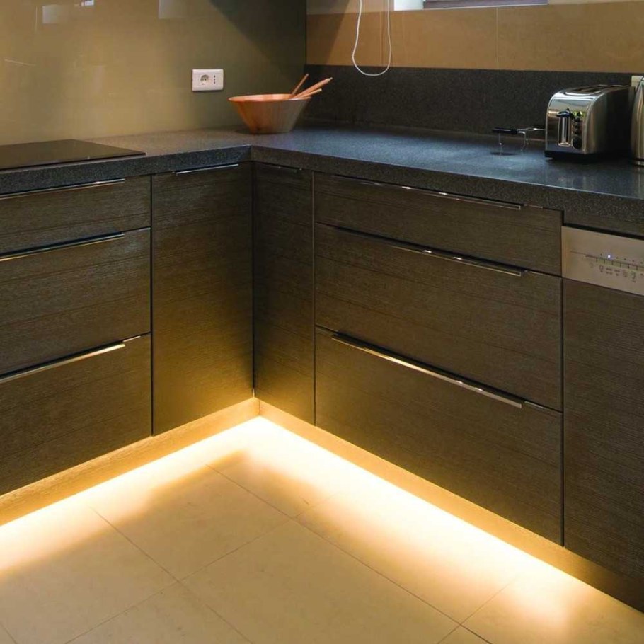 Светодиодная лента на кухню