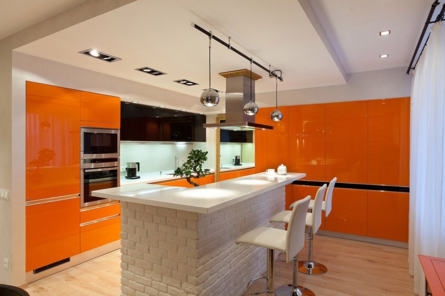 Светильники над барной стойкой