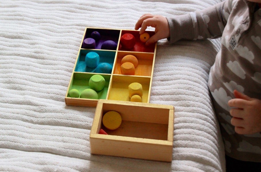 Геометрический комод Монтессори