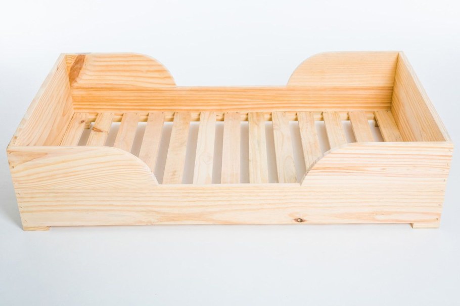 Низкая кроватка Монтессори