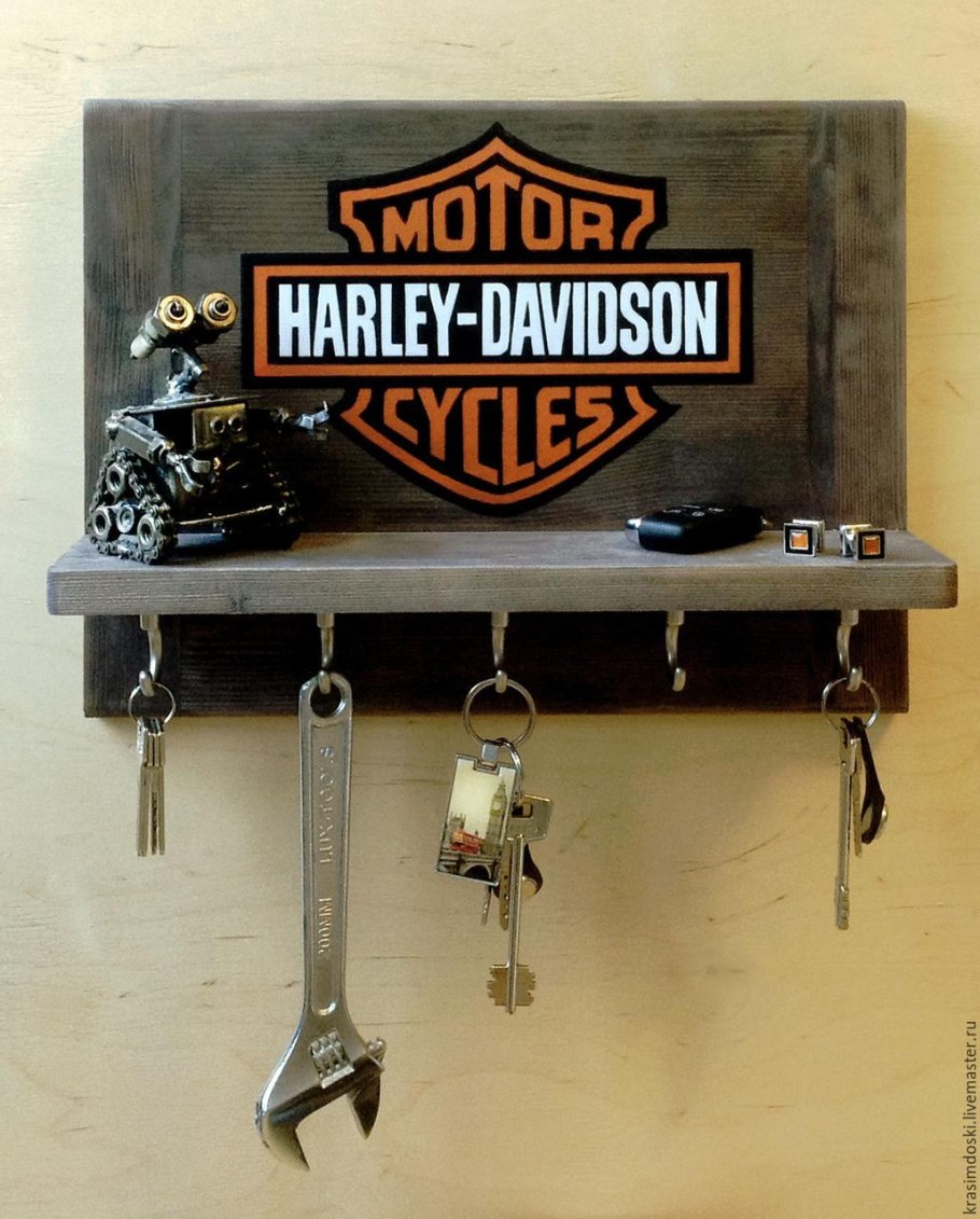 Ключница для байкера