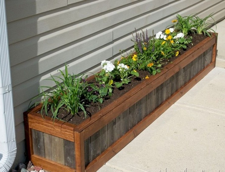 Деревянные клумбы