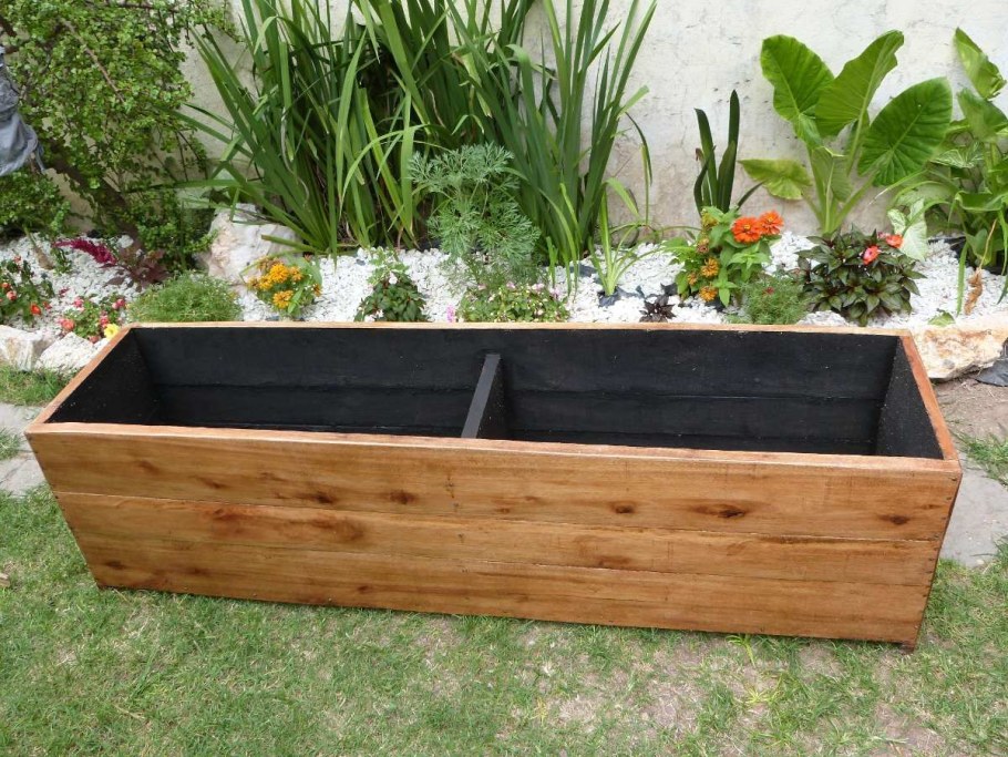 Ящики для грядок деревянные