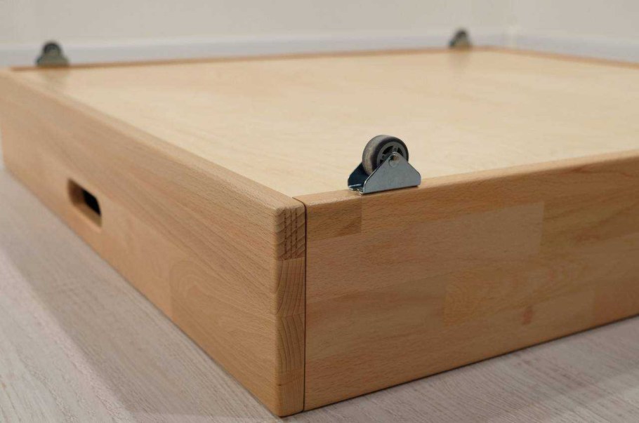 Ящик под кровать